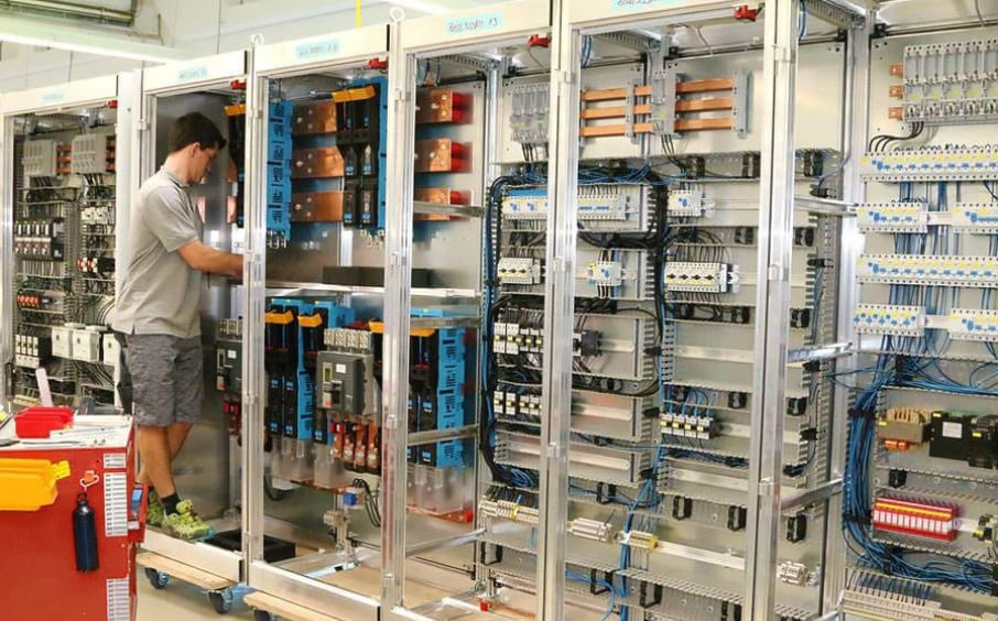 Low-voltage switchboard cable wiring precautions